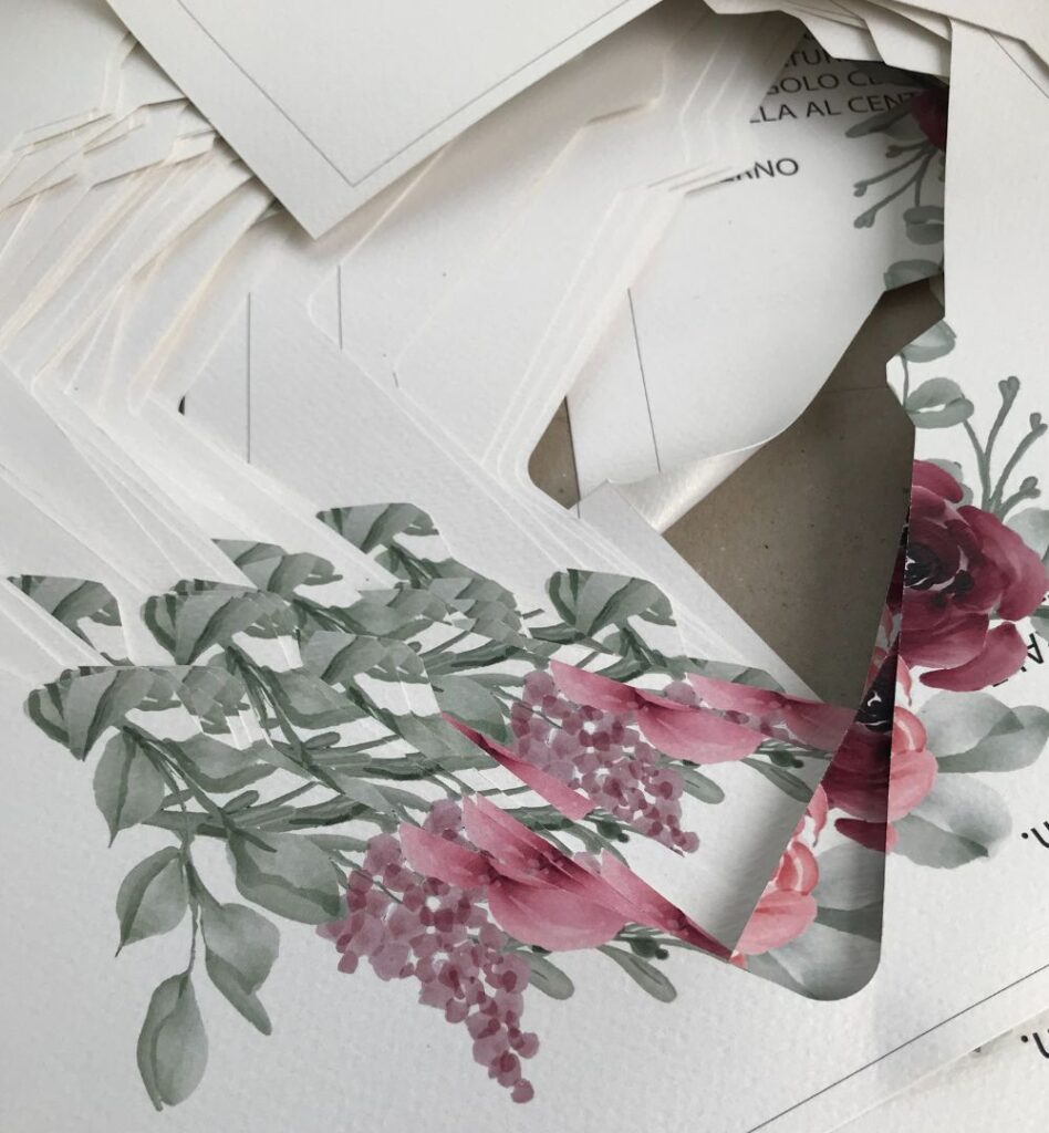 Buste artigianali personalizzate e fustellate in bottega - Paper design